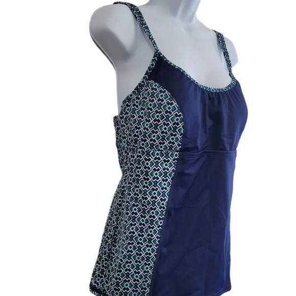 Tommy Bahama Active U/W Neck Tankini - Picture 5 of 9